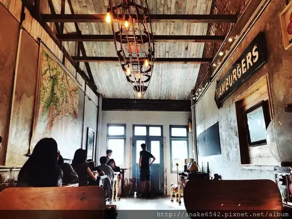 【Showtime-Original】台南IG必拍網紅新景點~新店開發 高質感 文青復古 老屋 咖啡館 安平