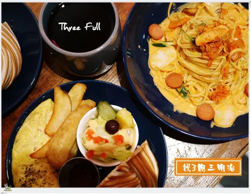 ◊ 嘿啦！我是三寶要找3飽啦！飄浮課桌椅 特色早午餐再添一家 ➩ Three Full 找3飽三明治 Brunch 土城早午餐