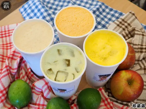 布弟弟Fruit tea tea，中科商圈新開幕新鮮現打果汁，紅、綠、青茶買2送1大優惠~