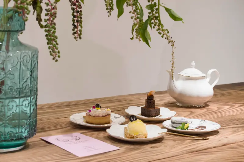 高雄，苓雅區 | Candyfloss Flower&cafe | 花藝 × 甜點下午茶複合式空間秘境
