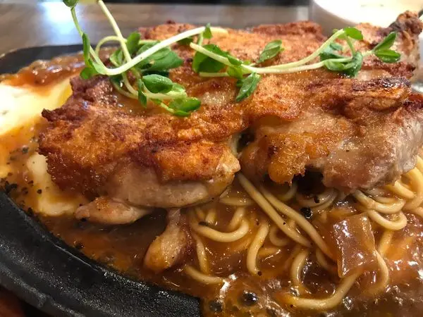 [新北] 捷運蘆洲站  CP值超高人氣排隊美食- 皇品牛排