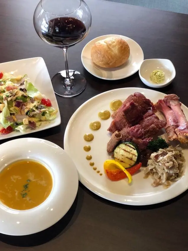 來趟文藝有品味的台中之旅//高冠咖啡餐酒館