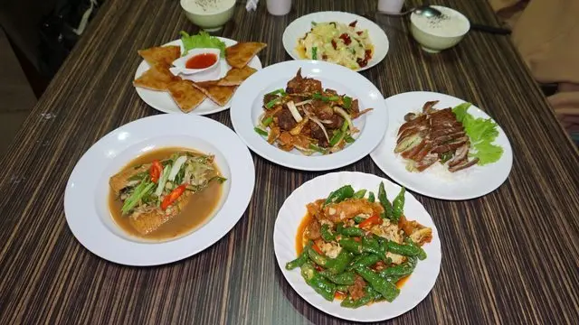 [台南美食] 學甲食堂-家常川菜口味平價美味 /台南川菜推薦  /台南東區美食 /台南平價熱炒