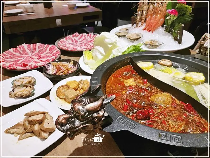 <中山區火鍋>海九麻辣海鮮火鍋,長安東路現撈現煮活海鮮，打卡送白蝦，加入會員更優惠