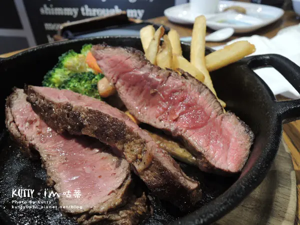 ▌竹北美食 ▌傑克兄弟牛排館/美式牛排慢烤滋味 優選CP值！(附遊戲室)全菜單
