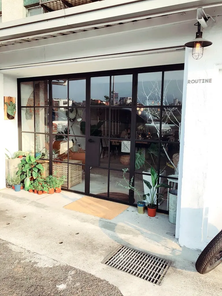 【昆陽站】韓風咖啡館/IG新打卡熱門點/目前試營運中─Routine；