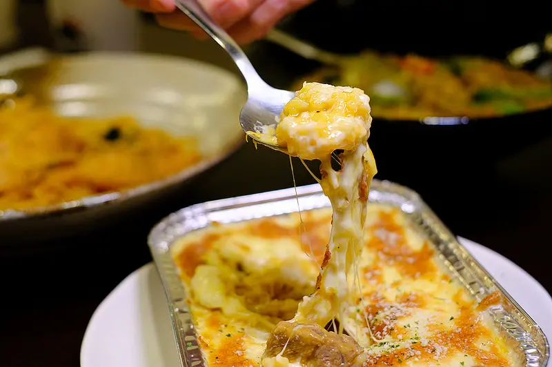 阿比基Pasta | 爆漿起司燉飯和超過40種義式料理任你選，台中平價份量多義大利麵絕對抓得住你大食怪的胃！ @強生與小吠的Hyper人蔘~