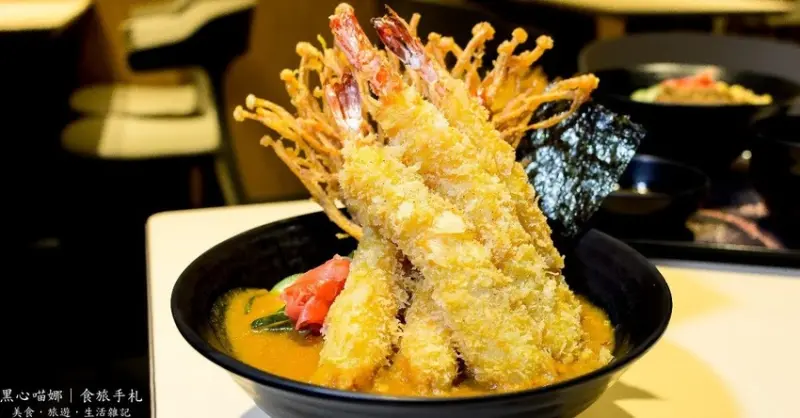 （歇業）高雄左營︱拉瑪右手泰式咖哩丼　霸氣！五隻酥炸大蝦矗立！忘不了那香濃醇厚的泰式咖哩好味道！！