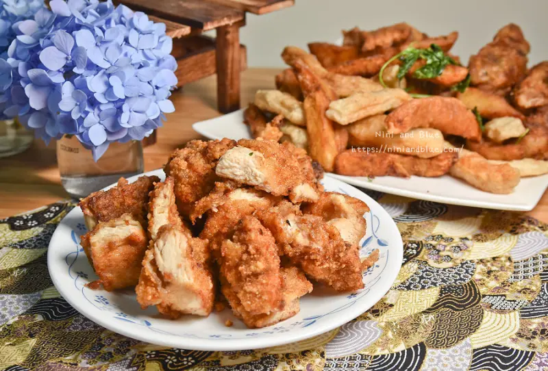 水湳鹽酥雞 | 下午茶點心與消夜的好選擇。內有菜單、電話 Nini and Blue 玩樂食記