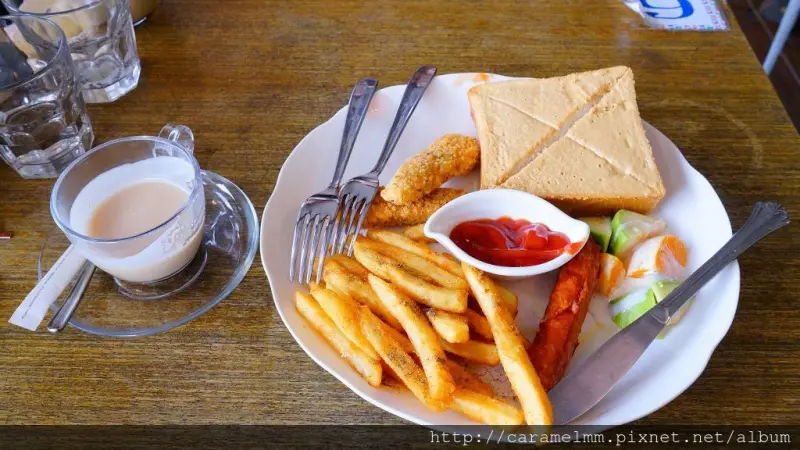 【新北石碇】石碇小野Lisa coffee 石碇咖啡、下午茶、甜點​​、手工披薩 文附菜單 笠林茶棧旁