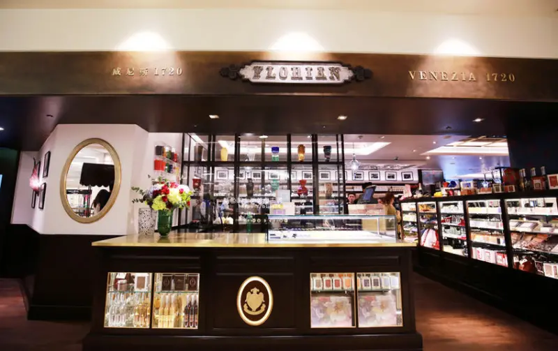 台中西屯│福里安花神咖啡台中店-世界最美咖啡館、歐洲最古老咖啡廳、全球第七家分店就在台中新光三越 - 藍色起士的美食主義