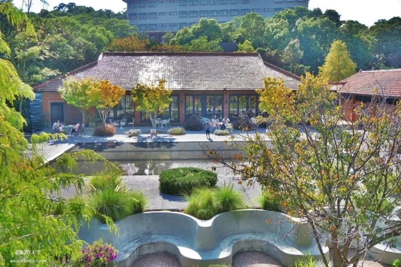 [陽明山景觀餐廳]美軍俱樂部Brick Yard 33 1/3 陽明山喝咖啡好去處 將美好時光凝結在紅磚牆裡 - 安妮的天空