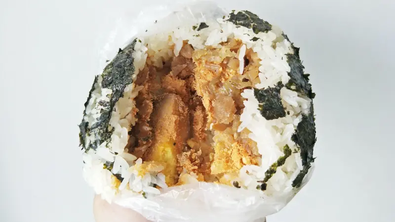 鹿港小吃_禾米飯糰│鹿港早餐攤車，古早味飯糰總是讓人花時間排隊！ - 愛伊特candy的分享樂園