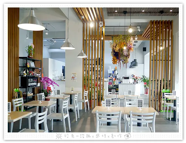 [台南食記] 六吋盤早午餐~濰克姊妹品牌！小鳥胃慎入！飽到呼天搶地叫不敢的大份量拼盤！(新市復興店)