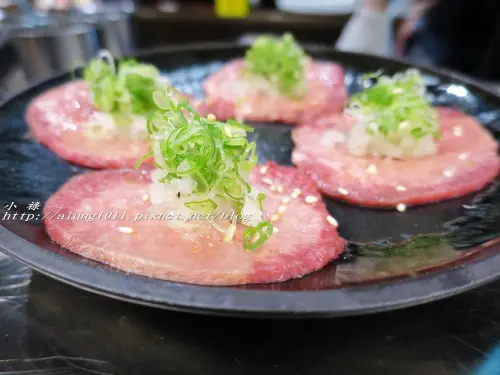 隔著一條長板，傳遞無限美味!!!.. / 板前燒肉 / 一 徹 / 近柳川水岸步道