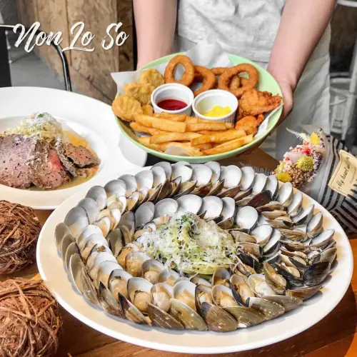 要不要那麼浮誇，蛤蠣這麼多可以嗎！還有新品 ● 諾諾索 Non Lo So義式料理  |  台中北區美食