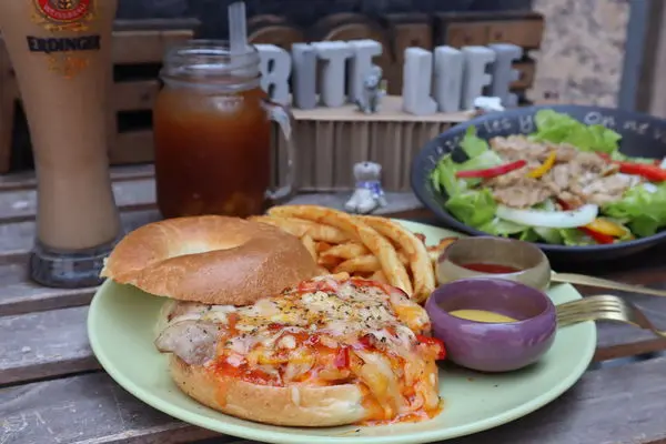 【食記x台中】Bite Life。嚐生活。輕食。不限時。咖啡廳。宵夜