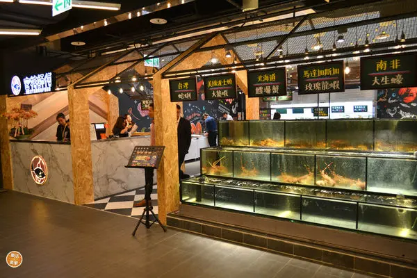 【光華商圈】《肉肉山/密特師傅》海鮮市集吃到飽 忠孝新生捷運美食推薦