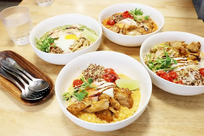 赤峰街美食『桔梗燉飯』文青網美燉飯，IG熱門打卡餐廳，大推花雕雞、番茄松阪豬！菜單價位，UberEats外送服務(捷運雙連站)