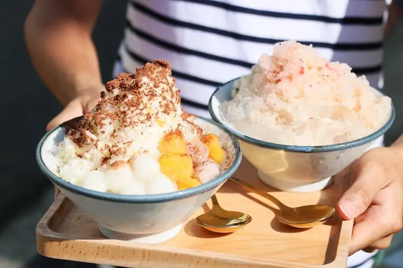 台北冰品『貨室甜品』中山赤峰街IG熱門打卡冰店，玫瑰奶茶冰，可可牛乳冰，下午茶(捷運雙連站)