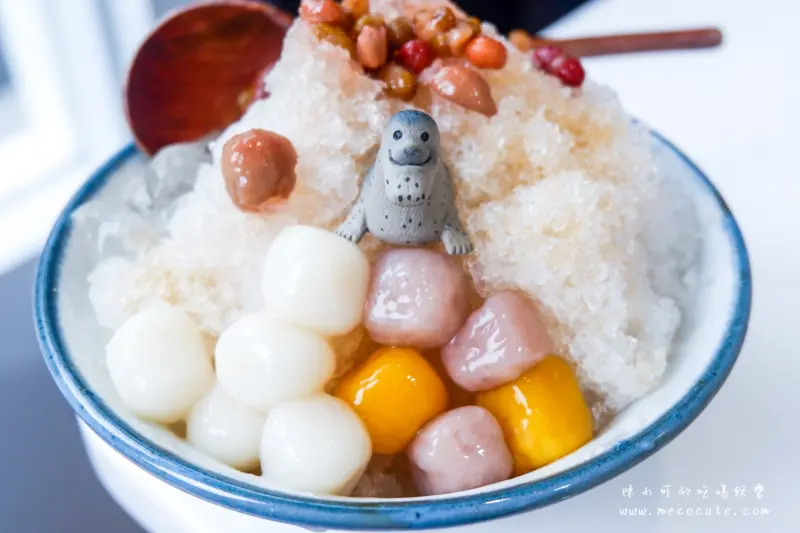 新開幕~貨室甜品～赤峰街白色屋子冰店，賣著古早味刨冰！