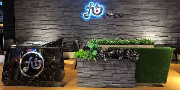 高雄美食【九勺涮涮鍋】左營新光三越／平價鍋物／冷氣／北海道風味牛奶鍋／美國頂級牛小排／天使紅蝦／生蠔／菜單