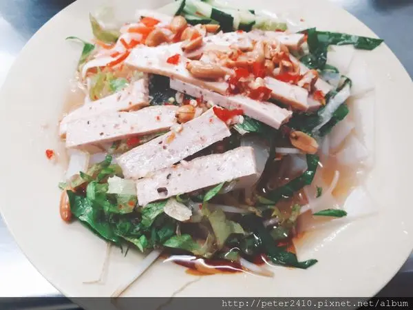 【基隆】越南姊妹美食店│酸酸辣辣，在雨港吃越式好料最對味