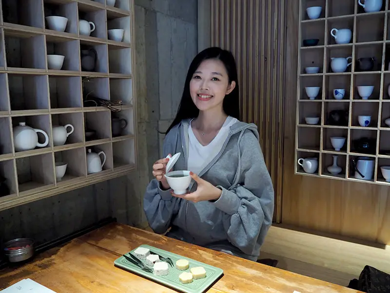 【新北美食】喝茶天TEADAY。隱藏老街裡的良心料理　城市裡的一股清幽 || 鶯歌老街/茶餐廳