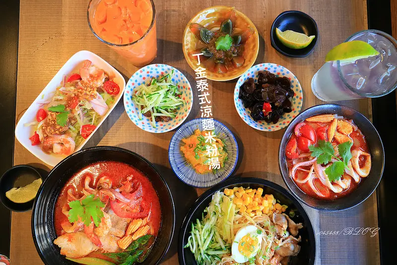 《桃園美食》丁金泰式涼麵米粉湯：泰式風味與台式小吃結合，創意獨特的美味~