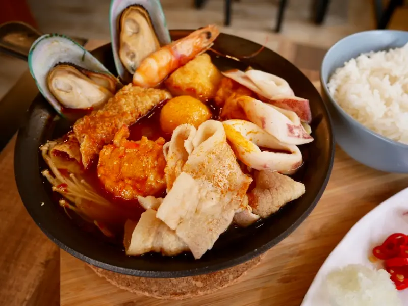 【蘆竹美食】丁金泰式涼麵米粉湯．冬季暖呼呼限定！泰湯海陸獨享鍋～二訪溫暖好食又開胃，桃園美食推薦