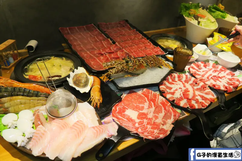 中和火鍋-石都府 石頭火鍋達人,超大肉盤CP值高,平日下午肉盤買一送一肉多到爆,永和永安市場捷運站.八二三紀念公園.圖書館