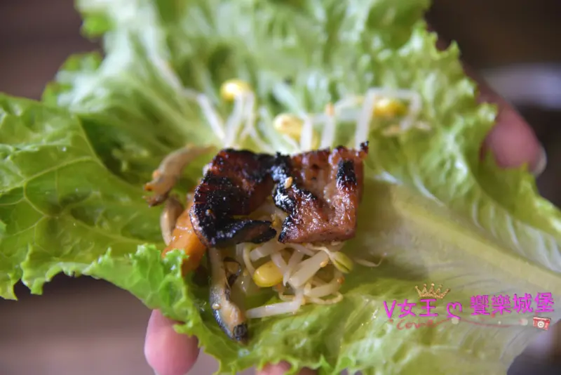 【台北 西門町燒烤】肉倉韓式烤肉 吃到飽餐廳 ~ 韓式小菜、韓式熱食 任你吃，多樣化的選擇讓您一次品嚐各種韓式經典美食！