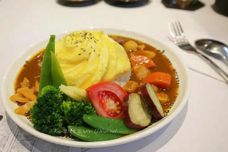 台中咖哩推薦｜西屯Home28 curry咖哩專賣店 旋轉蛋包飯超華麗、充滿溫度的小店 - Kiwi 樂活食旅