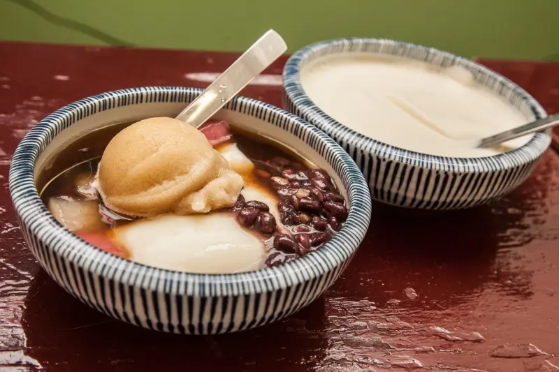 [桃園南崁]懷舊童趣豆花店，如麻糬般軟Ｑ的奇趣豆花！福麻糬豆花-南崁店 - 大手牽小手。玩樂趣