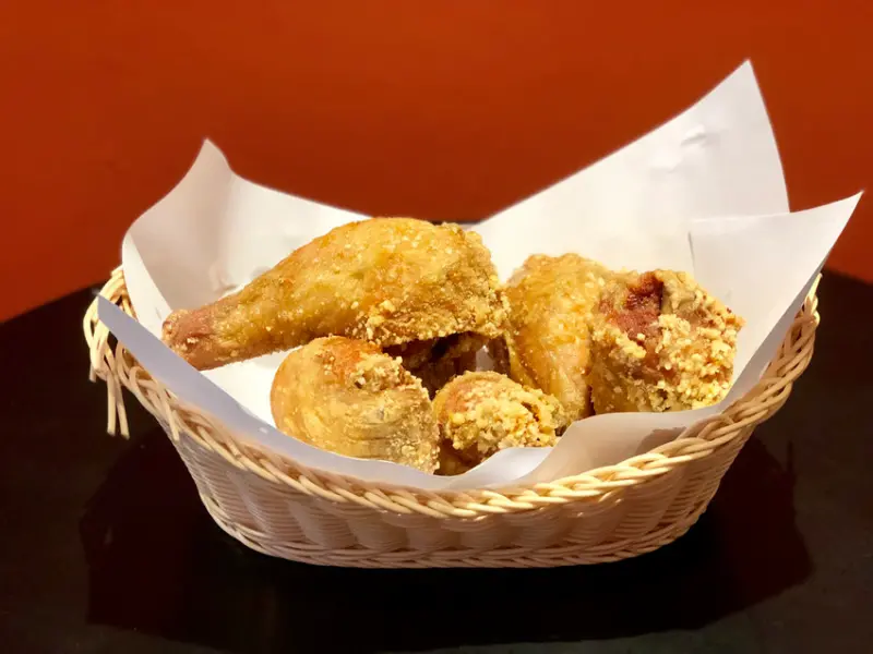 [台北大安] IA國際機長什麼樣的金黃炸雞腿吮指美味讓台大學生下課瘋狂聚集在這 / 台大美食 / 公館美食 / 漢堡 / 三明治