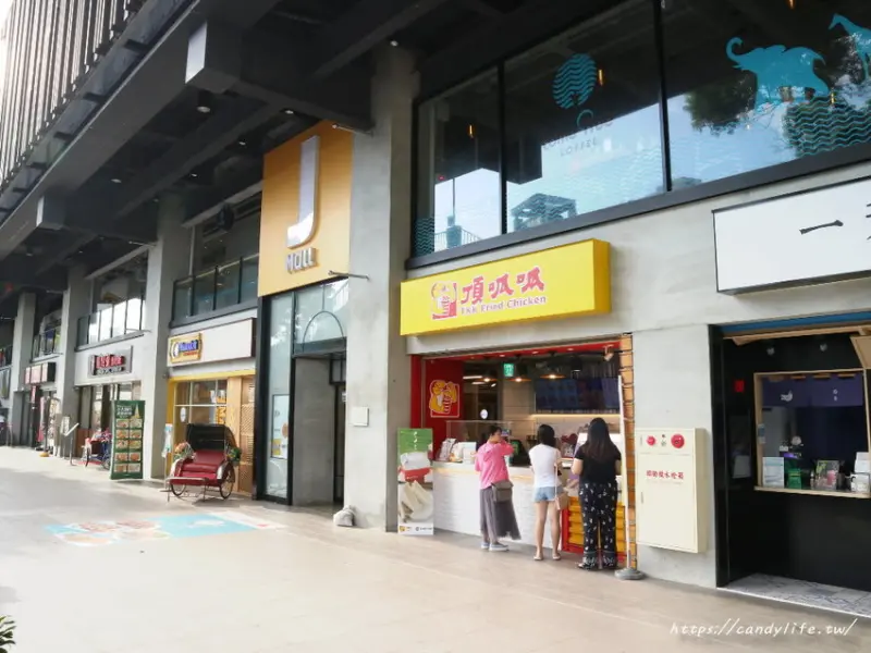 吃美食就來JMall商場！多間異國餐廳任你挑，來吃JMall美食還可抽機票唷～