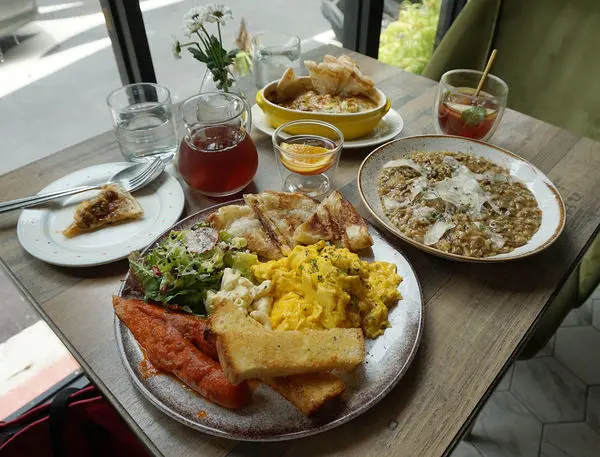 Les Piccola ♥ 台北網美推薦餐廳 ♥ 森林系咖啡廳 ♥ 東門美食