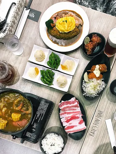 【松山 微風廣場店】Izumi Curry - 日式咖哩飯本舖 肉量滿載！