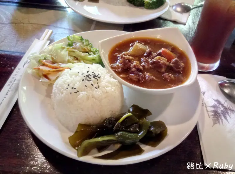 【新北市烏來區 / 台式餐廳】雲仙樂園 雲仙大飯店內葉綠素咖啡廳  世外桃源享用簡餐 鬆餅 下午茶