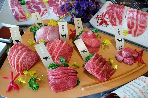 台中美食 | 佐賀野仁 / 日本和牛極緻燒肉放題。全台最狂吃到飽，整頭日本三大和牛「近江牛」讓你吃免驚！ @蹦啾♥謝蘿莉 La vie heureuse