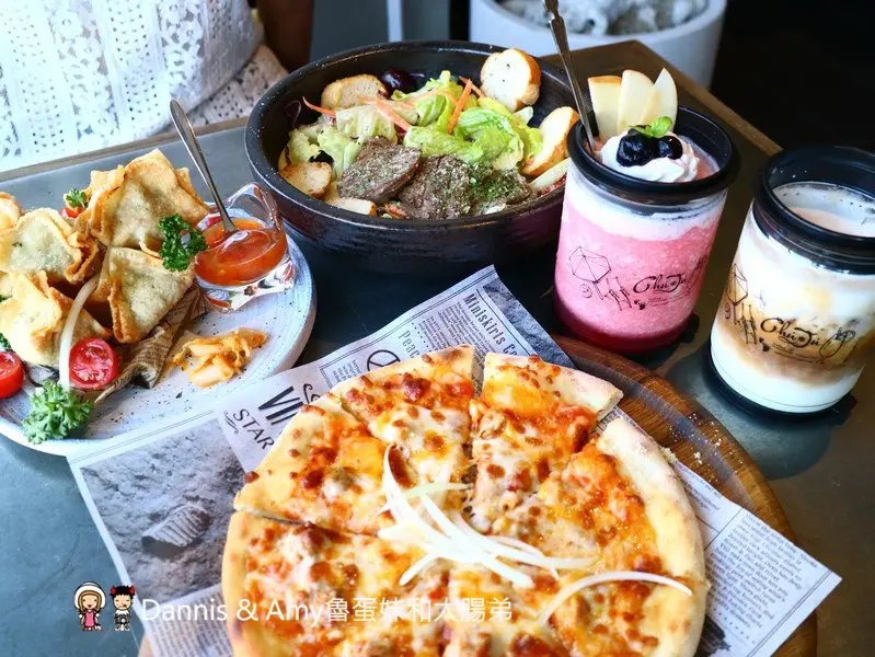 《澎湖巷弄餐廳美食》隱藏馬公巷弄內的ChuJu雛菊餐桌。澎湖花火節約會最佳唯美森林系餐廳。菜單餐點推薦 ︱影片 - Dannis & Amy魯蛋妹和大腸弟