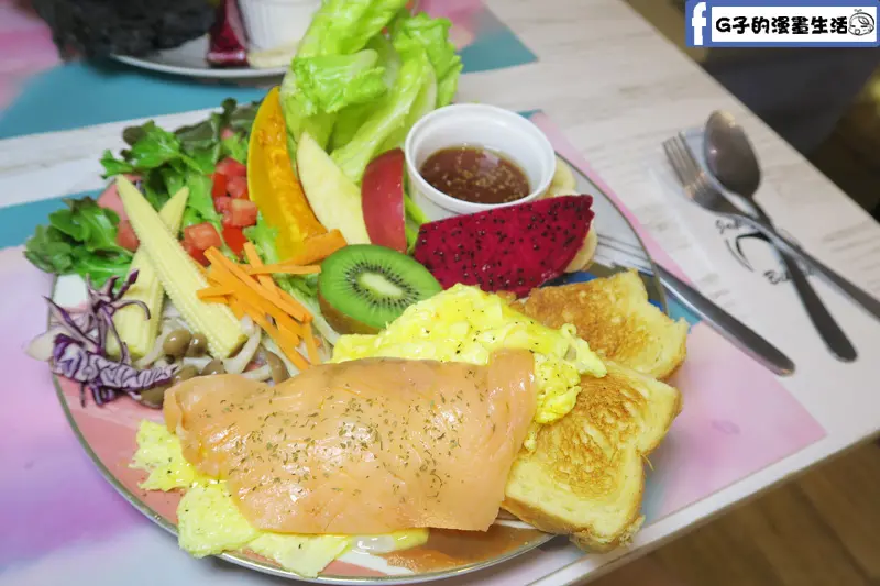 北車 Jap Jap Bikini CAFE BAR咖啡餐酒館-大盤子早午餐in美國海洋風美式餐廳/早午餐.下午茶.精釀啤酒(完整菜單menu)