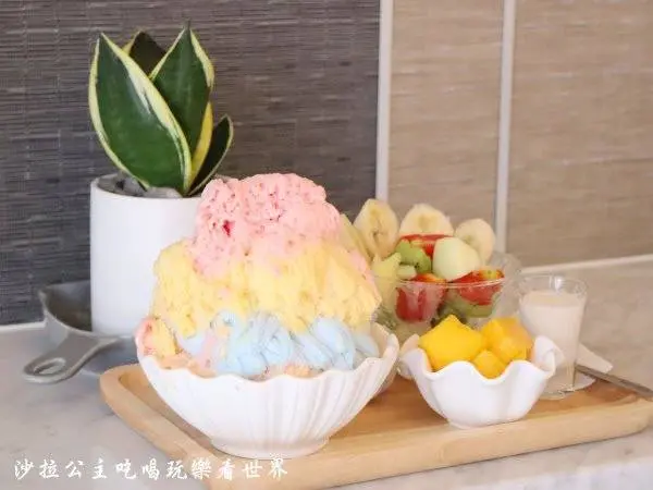 台南旅遊必吃特色冰店/台南美食『Sweet Rainbow彩虹雪(台灣區總店)』36道彩虹雪冰/IG打卡必點冰島極光