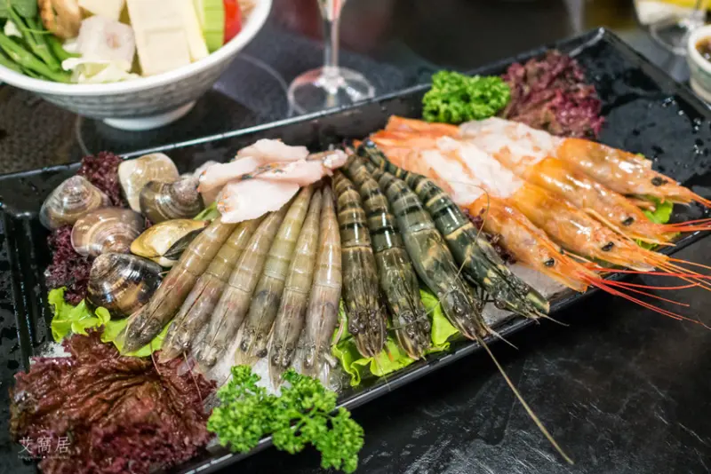 天干物燥－老子今天吃火鍋 特殊肉品海鮮雙人餐1299元