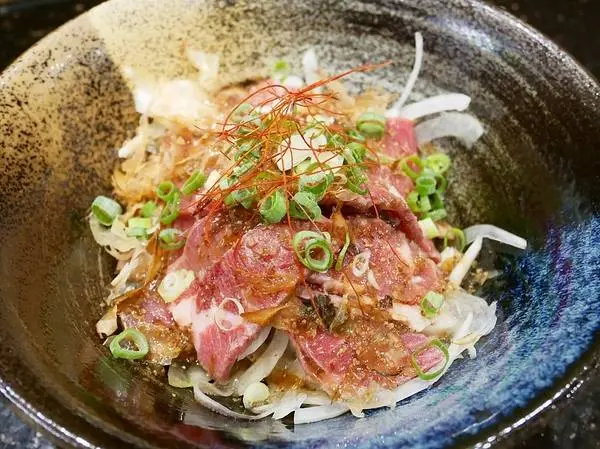 合禾町日式料理-台中沙鹿隱密夯店  超平價定食丼飯  連食尚玩家都曾拜訪  雖然不顯眼但人潮絡繹不絕  餐點更是高水準  高CP到不行              