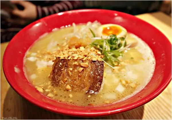 [台北中山]鳥人拉麵TOTTO RAMEN(中山店)|來自紐約濃郁系雞白湯AKA超厚切叉燒
