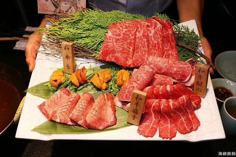 台北仁愛路火鍋『蘭亭和牛極緻鍋』日本黑毛A5和牛/牛舌海膽捲/松葉蟹/桌邊服務/菜單價位(捷運大安站/信義安和站)