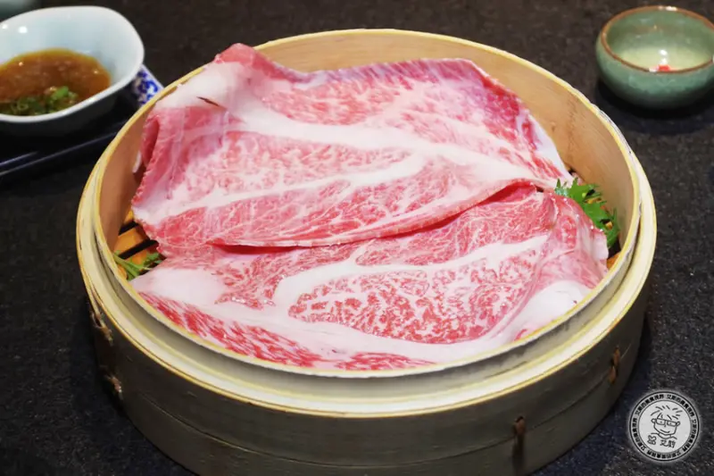 犒賞自己吃和牛之不用花大錢就可以有小確幸．兩人只要三千的雙人和牛特選套餐．蘭亭鍋物和牛極緻料理（二訪）