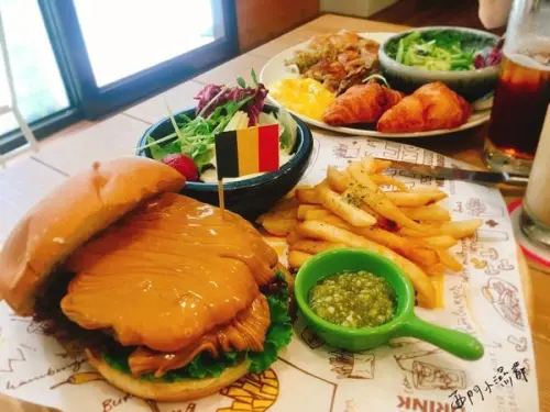 【桃園美食】COMEAN空覓，花生醬牛肉堡神之分離。