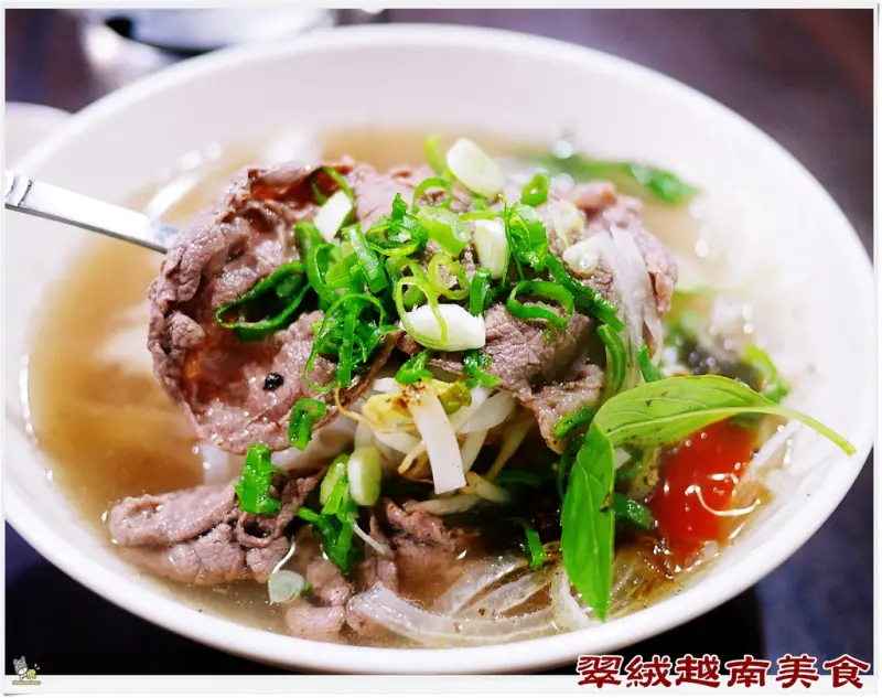 ◊ 隱藏版 巷弄內不是在地人很難發現的 超驚豔越南小吃 ➩ 翠絨越南美食 板橋美食 介壽公園